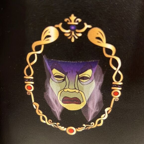 Danielle Nicole Disney Snow White and the Seven Dwarfs Evil Queen Mini Backpack - Picture 9 of 10